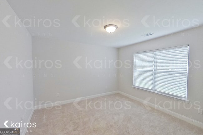 Building Photo - 237 Western Red Cedar Dr
