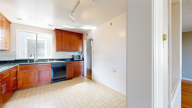 Building Photo - 4453 24th St