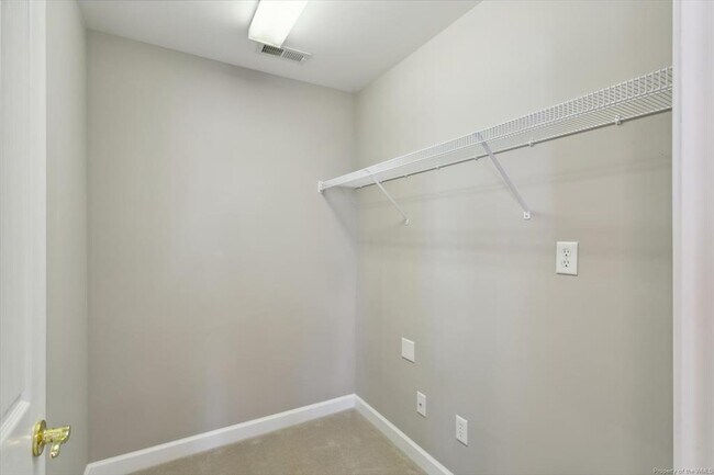 Building Photo - 4320 Lydias Dr