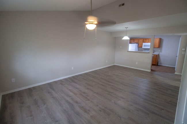 Building Photo - 1401 Bodie Dr