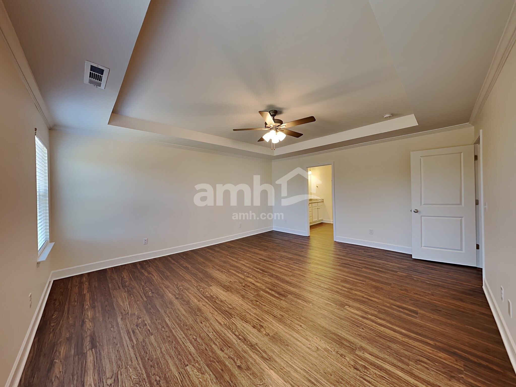 Building Photo - 3031 Esquire Dr