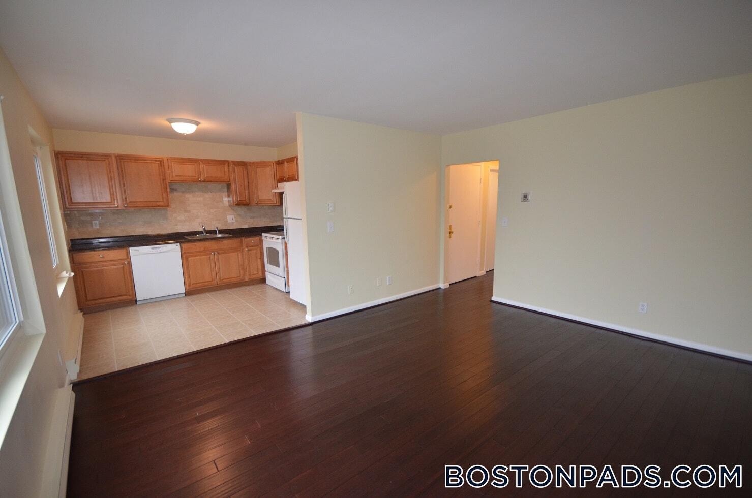 Building Photo - 128 Marginal St