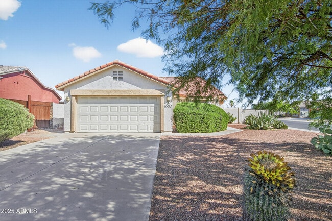 Primary Photo - 1682 E Kielly Ln
