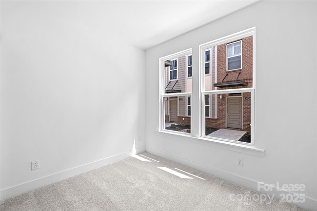 Building Photo - 5017 Sovereignty Ct