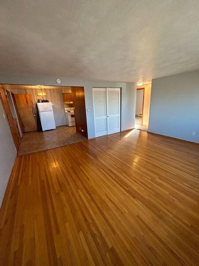 Interior Photo - Cedarwood Apartments