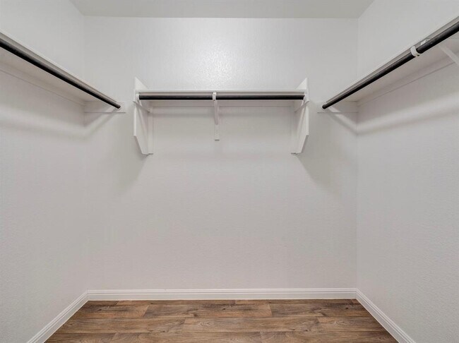 Building Photo - 136 Dunlin Ln