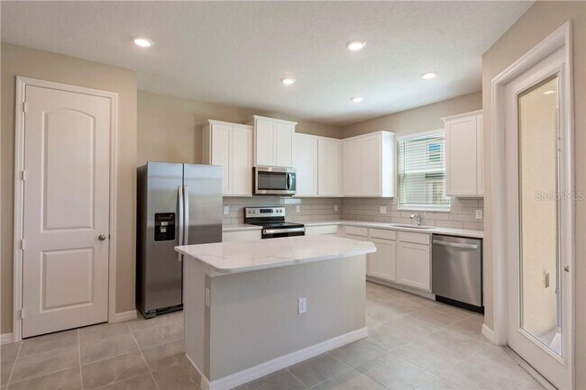 Building Photo - 2 bedroom house in beautiful resort community