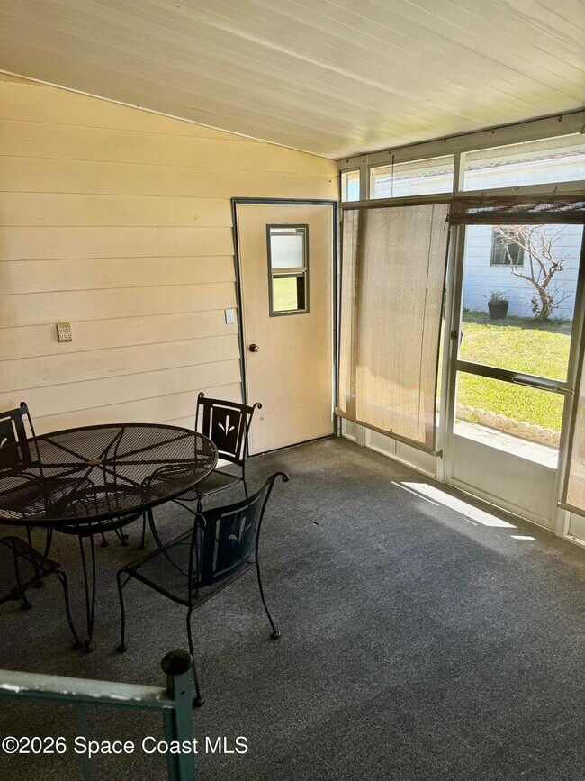 Building Photo - 515 Jennifer Cir