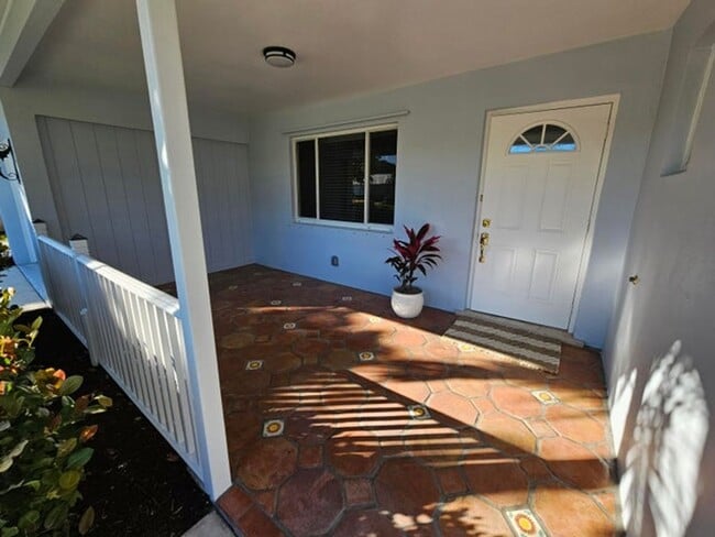 Building Photo - 355 Franklin Rd