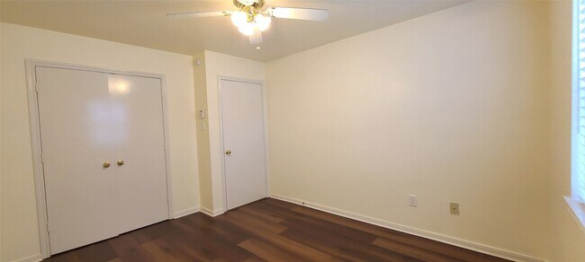 Building Photo - 19330 Larissa Dr