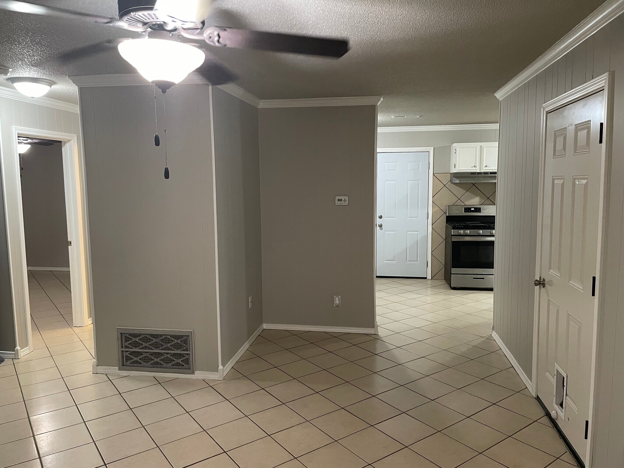 Living room to kitchen - 1185 N Double Springs Rd