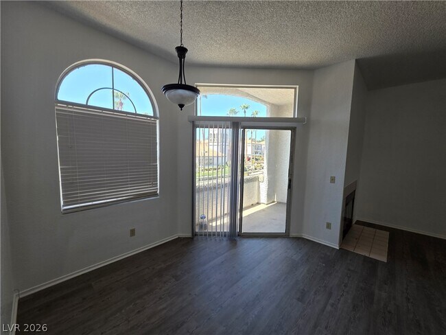 Building Photo - 3150 N Soft Breezes Dr