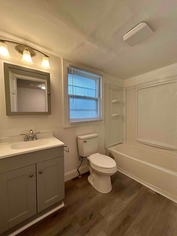 Building Photo - 1404 Fieldcrest Rd