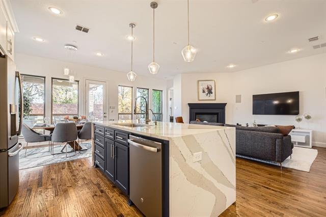 Building Photo - 4804 Sawgrass Ct