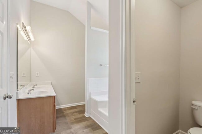 Building Photo - 1025 Pebble Creek Trail