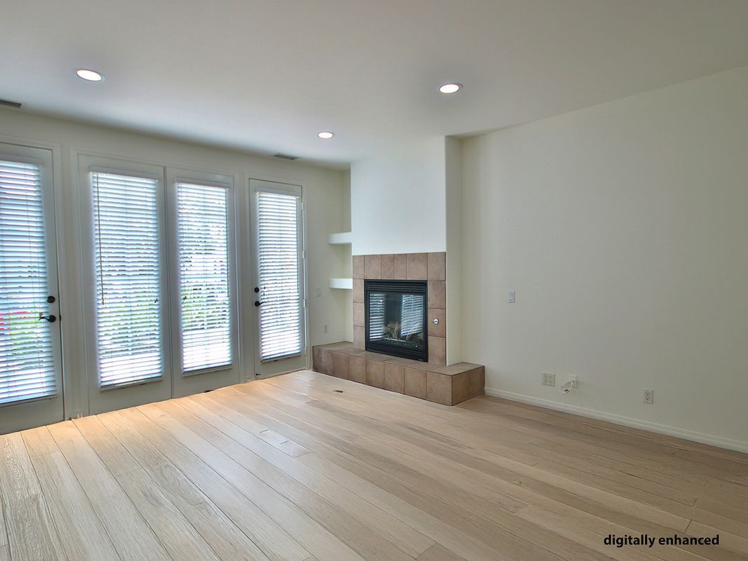 Building Photo - 504 Dahlia Pl