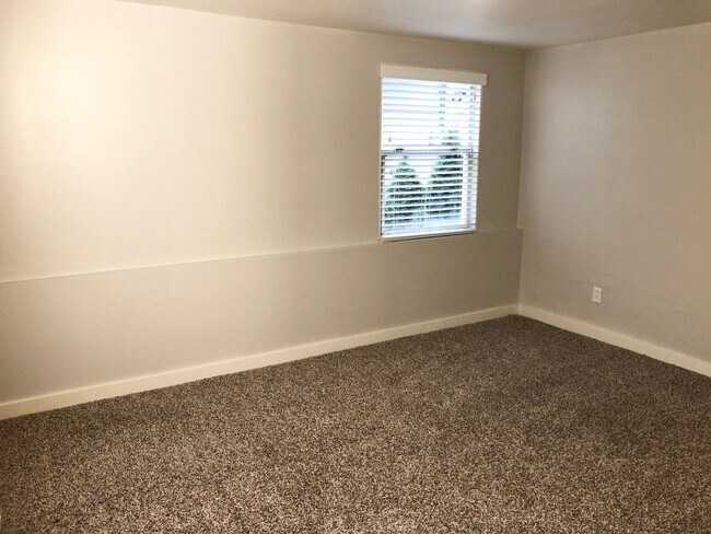 Building Photo - 1411 N Northgate Way