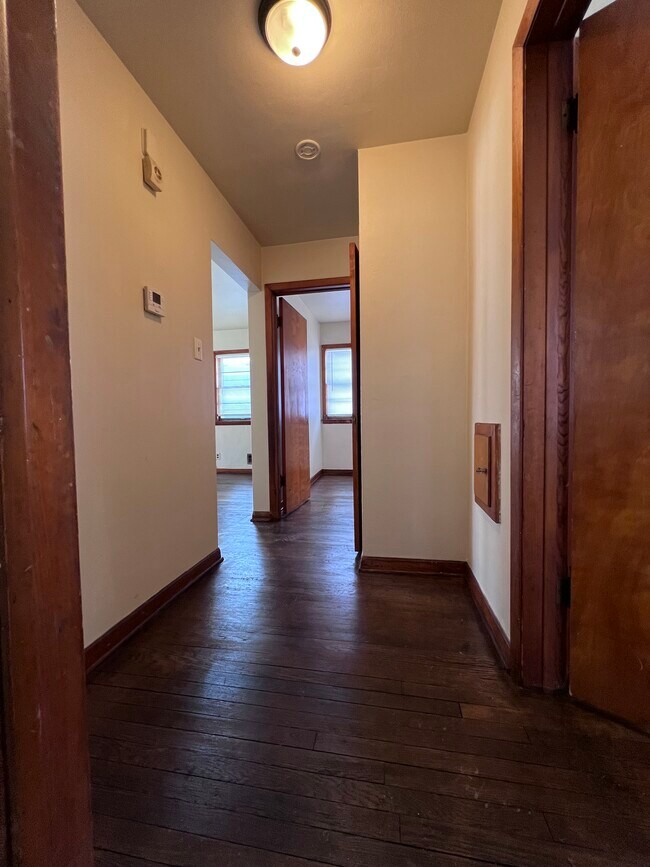 Primary Photo - 5902 N 37th St
