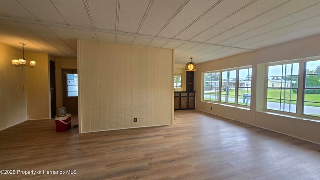 Building Photo - 7393 Fairlane Ave