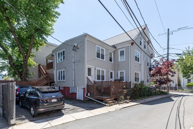Building Photo - 17 Bonair St