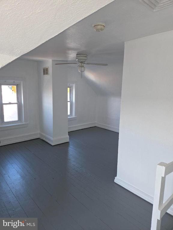 Building Photo - 139 S 4th Ave