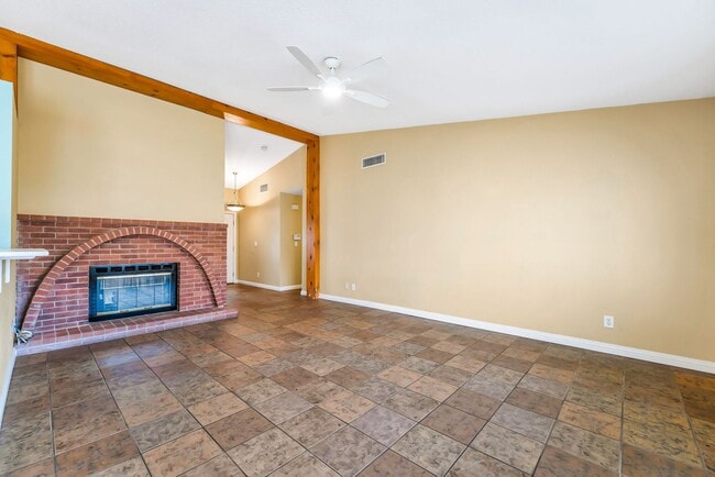 Building Photo - Spacious Single-Story Living with Oversized Lot and Dual Living Areas!