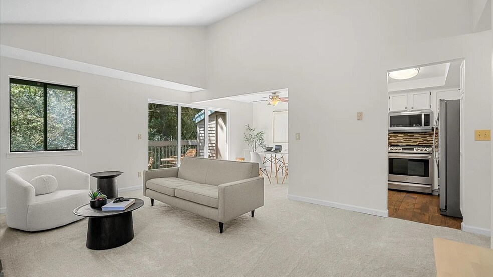 Building Photo - 14632 SW Grayling Ln