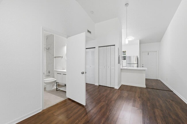 Building Photo - 6207 Garden Ct