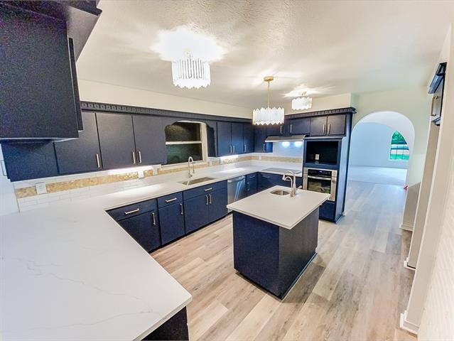 Building Photo - 3309 S Country Club Rd