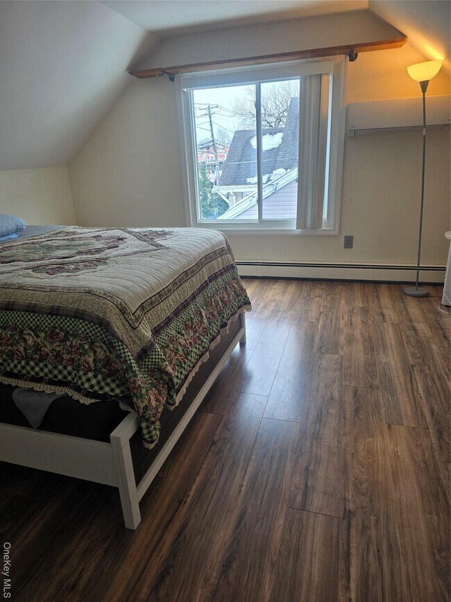 Building Photo - 375 Broadway