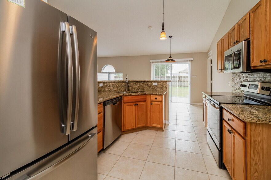 Building Photo - 816 Jarnac Dr