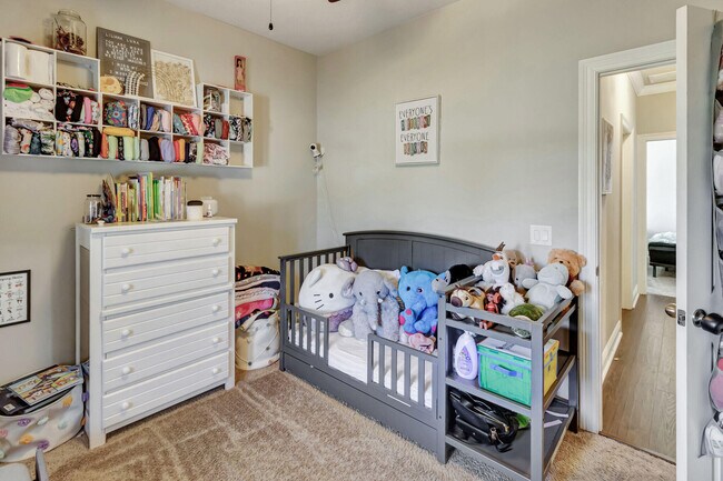 Building Photo - 2387 Belmont Dr