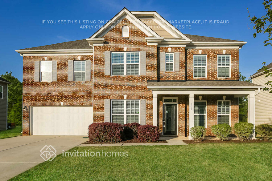 Building Photo - 178 Sassafras Rd