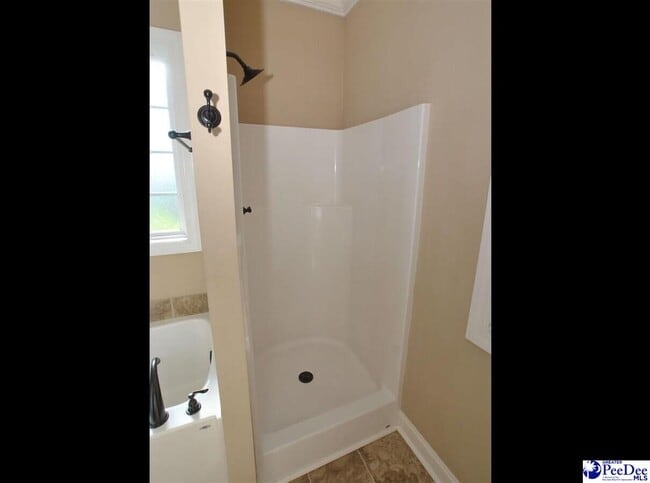 Building Photo - 1355 Millbank Dr