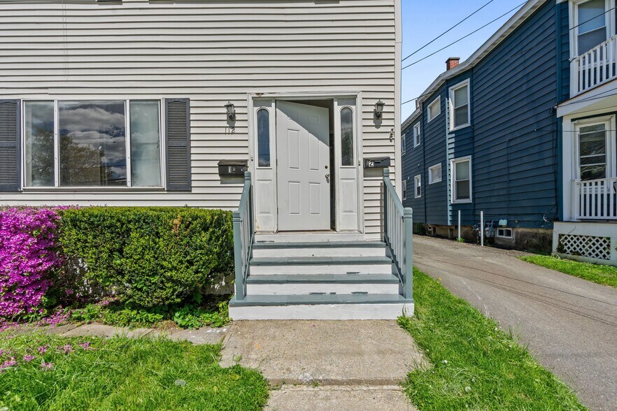 Building Photo - 112 Winthrop Ave