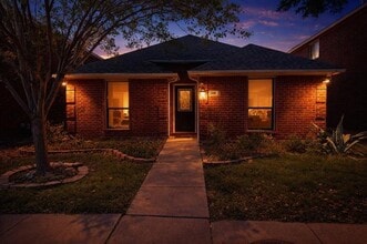 Building Photo - 3901 Granby Ln