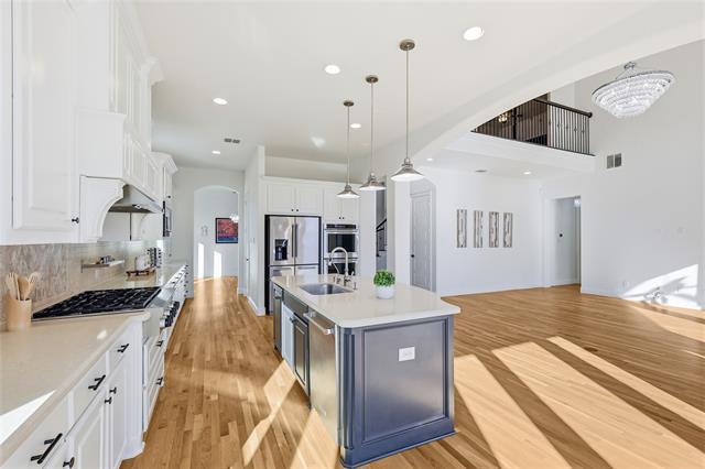 Building Photo - 741 Almeda Dr