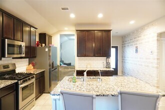 Building Photo - 18223 Grayson Blf Wy