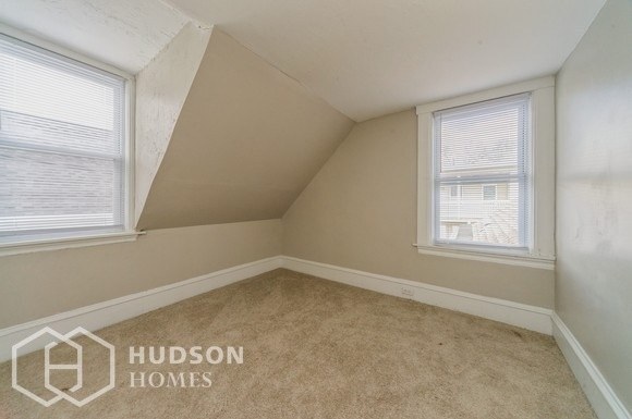 Building Photo - 14 Cross St