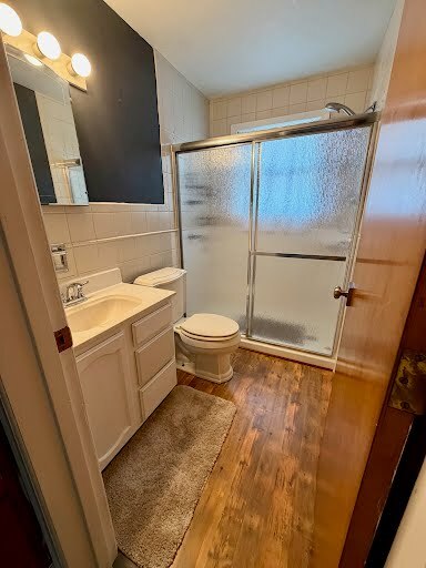 bathroom - 1217 MacArthur Ave