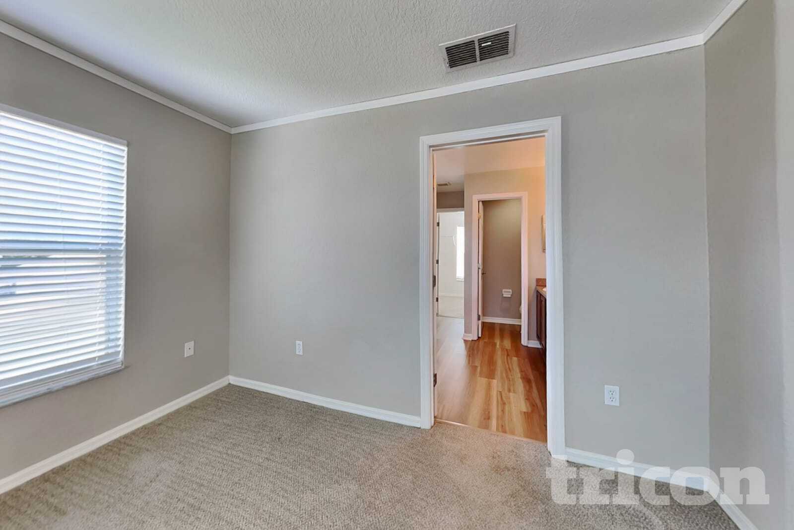 Building Photo - 3256 Enclave Blvd
