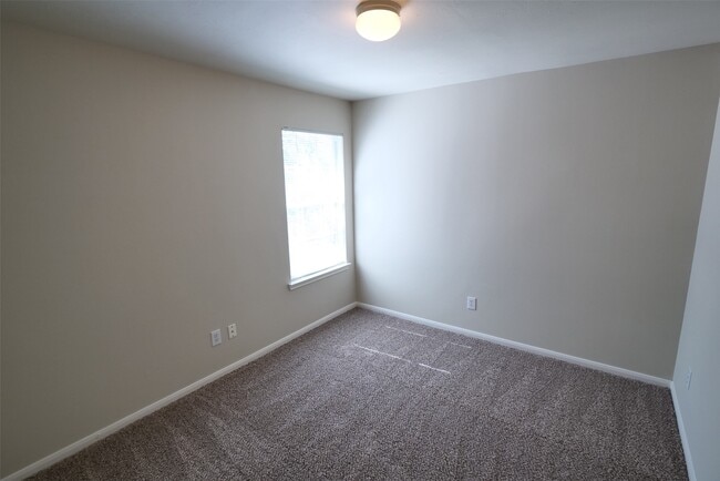 Building Photo - 6823 Arrowchase Ct