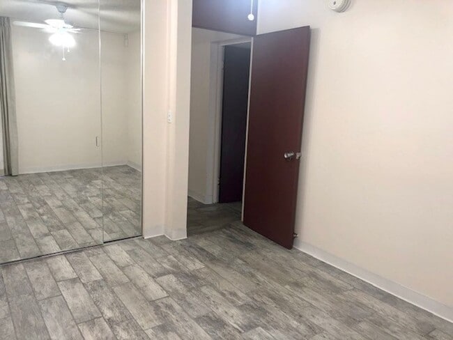Building Photo - Discover Your Ideal Home in the Heart of T...