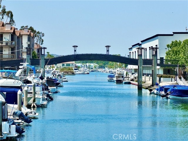 Building Photo - 7321 Marina Pacifica Dr N