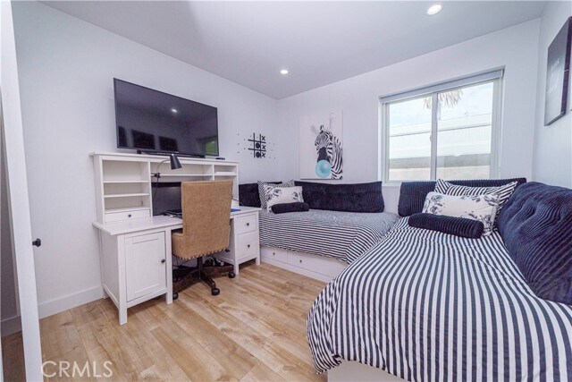 Building Photo - 3457 W 75th St