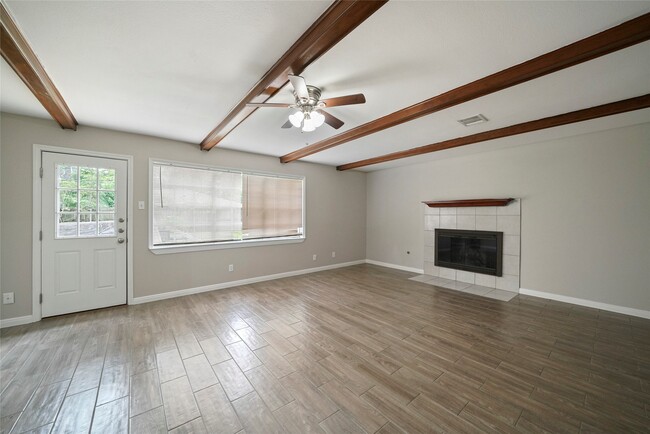 Building Photo - 643 Ames St