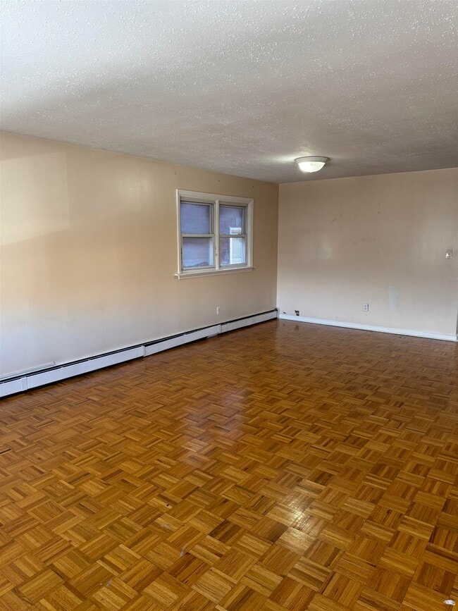 Building Photo - 2513 Palisade Ave