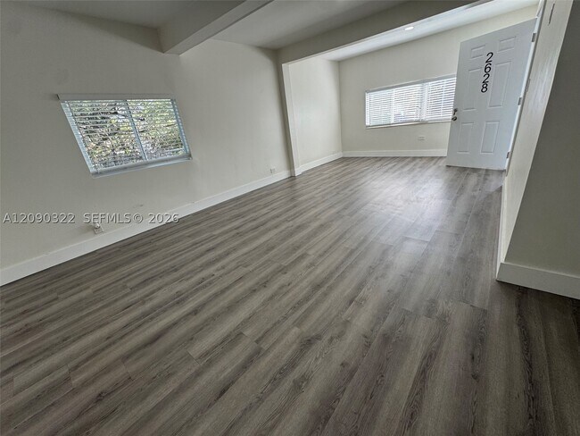 Building Photo - 2628 SW 31st Pl