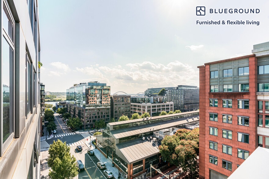 Building Photo - 1212 4th St SE