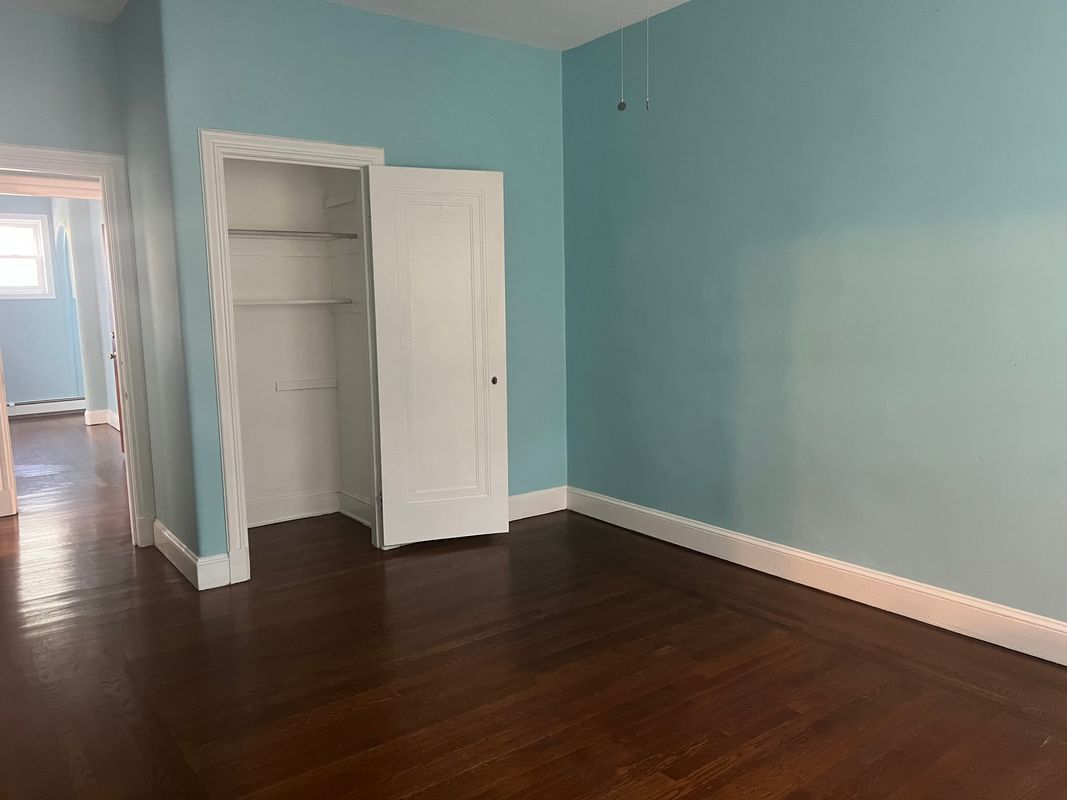 Building Photo - 214 Goffe Terrace